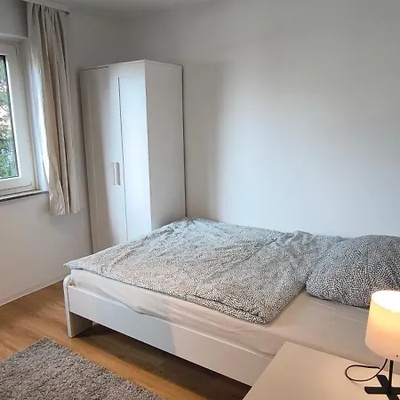Comfort 3-room Private Parking Spot! Leonberg