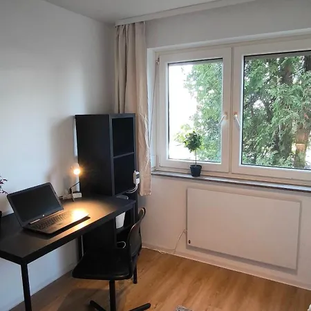 Comfort 3-room Private Parking Spot! * Leonberg