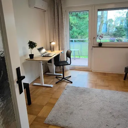 Comfort 3-room Private Parking Spot! Apartament *